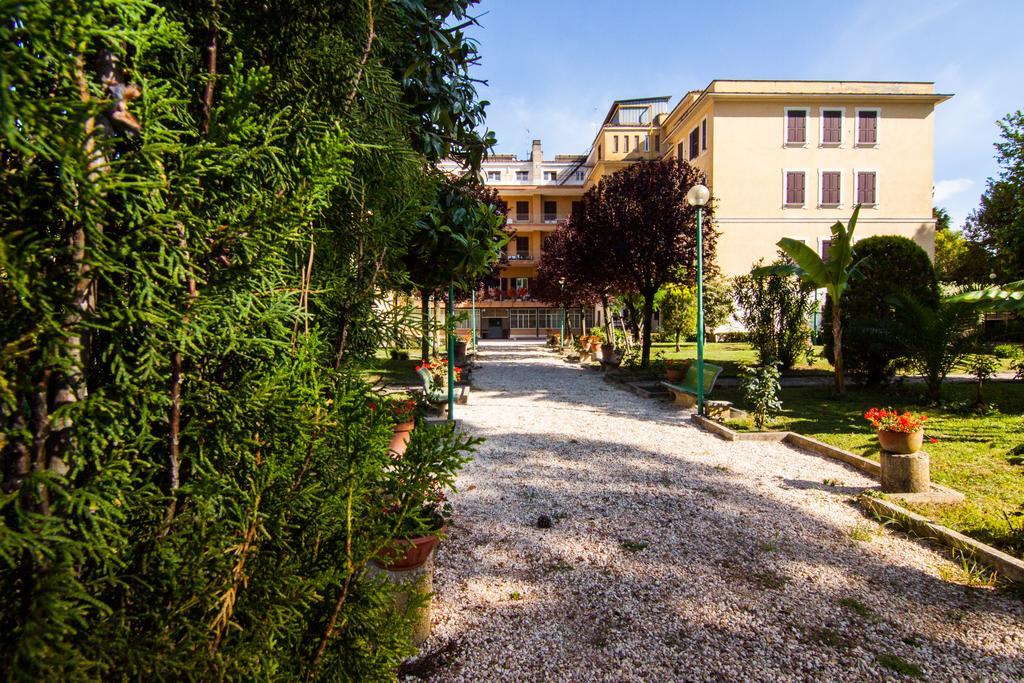 Ostello Villa Monte Mario Roma Exterior foto