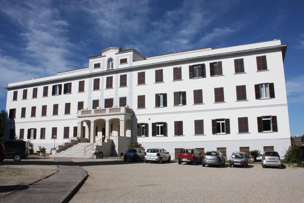Ostello Villa Monte Mario Roma Exterior foto