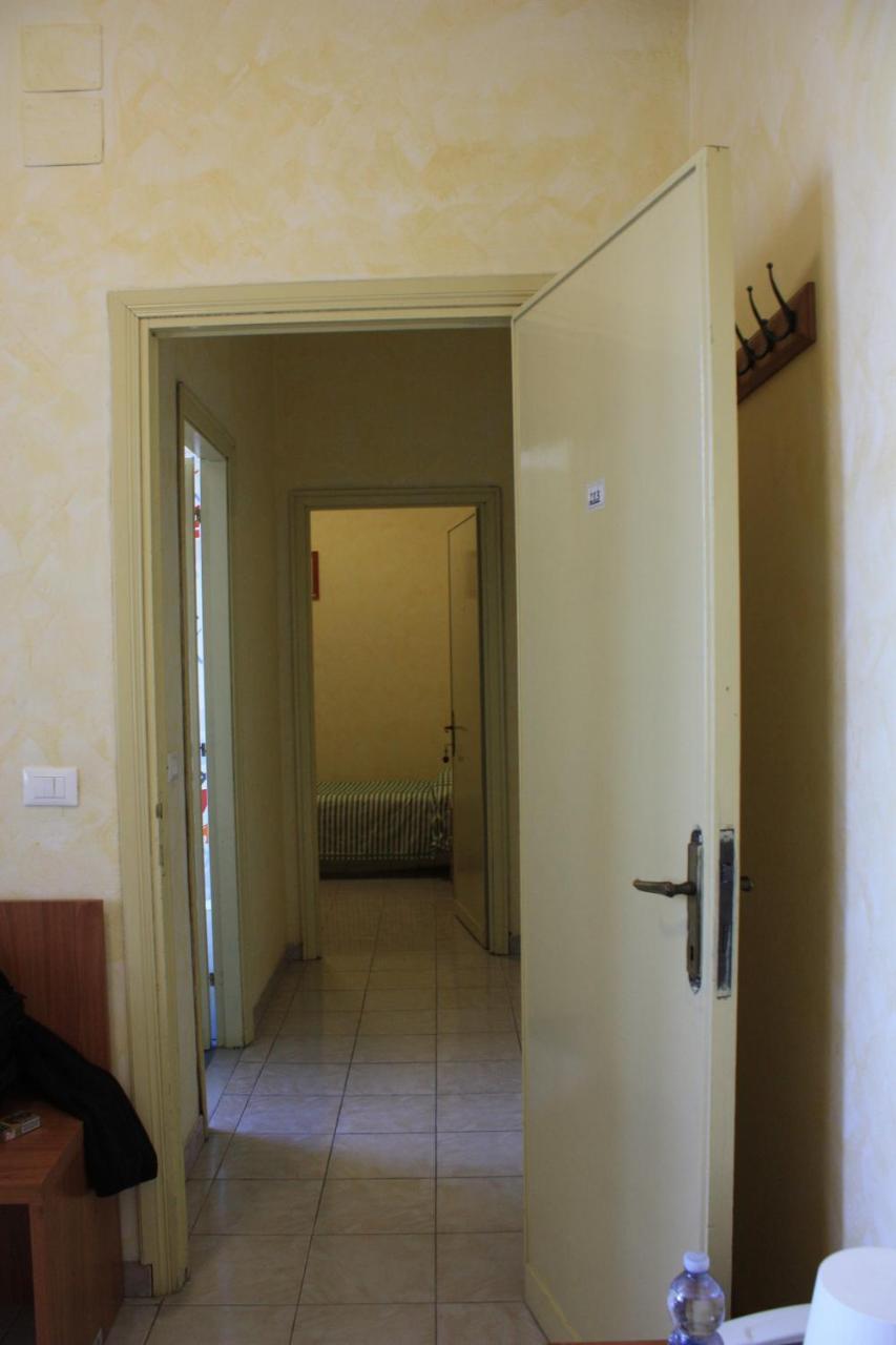 Ostello Villa Monte Mario Roma Exterior foto