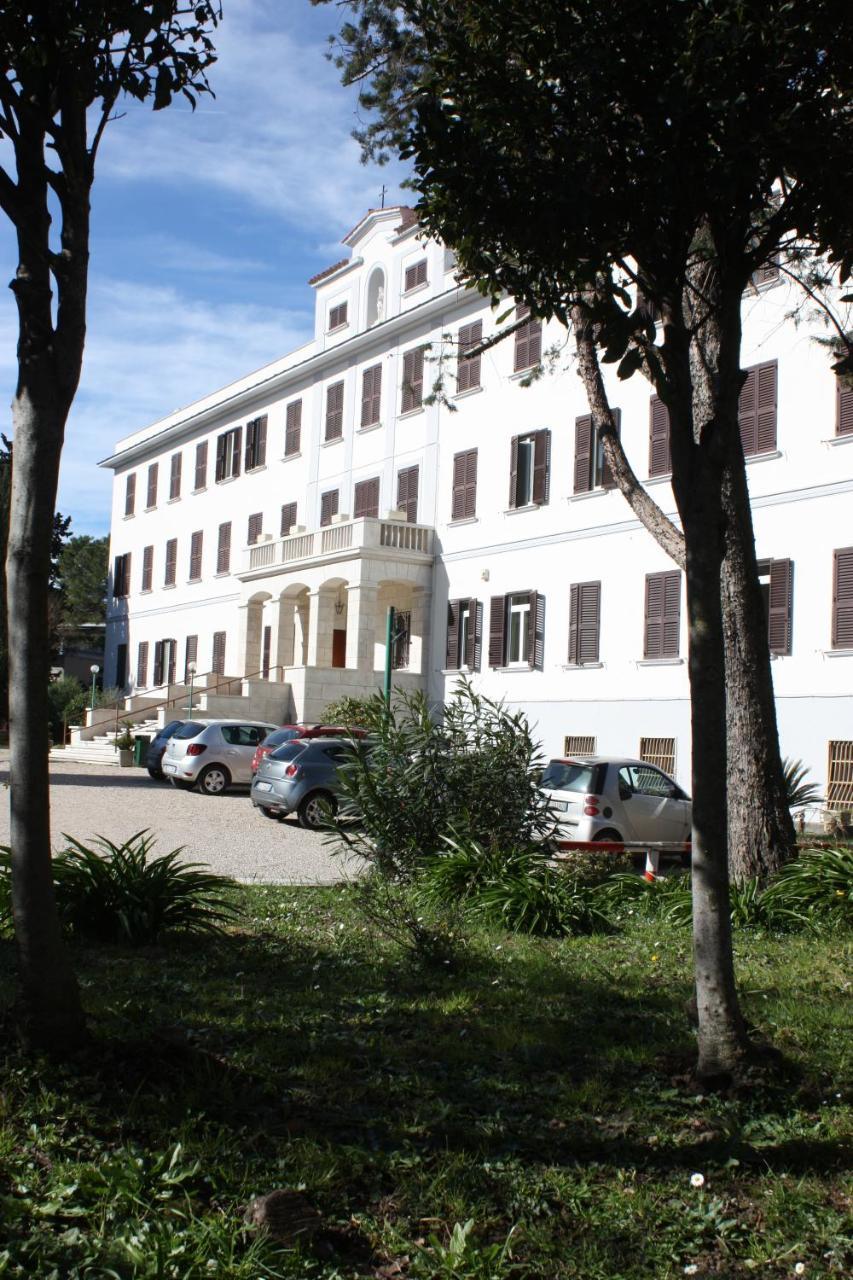 Ostello Villa Monte Mario Roma Exterior foto